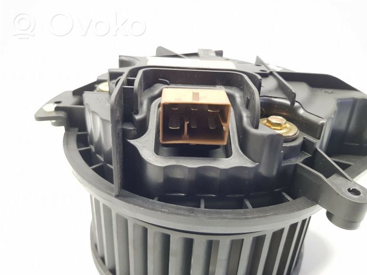 Audi A4 S4 B7 8E 8H Ventola riscaldamento/ventilatore abitacolo 8E1820021E