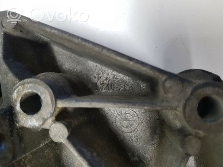 BMW 3 E36 Staffa di montaggio del compressore dell’A/C 1740725