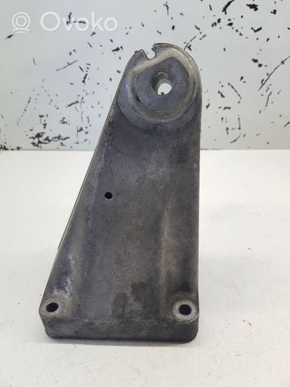 Mercedes-Benz C AMG W203 Engine mounting bracket A6112230804