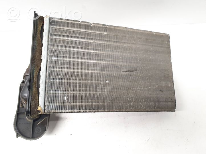 Volkswagen Polo III 6N 6N2 6NF Radiateur de chauffage 1H1819031A