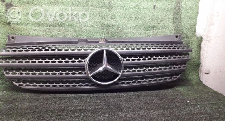 Mercedes-Benz Vito Viano W639 Etusäleikkö 