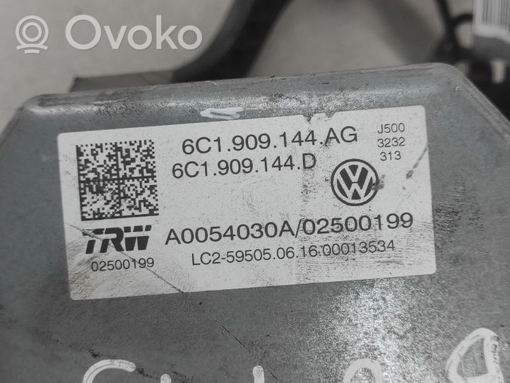 Volkswagen Polo V 6R Uchwyt / Rączka regulacji kierownicy 