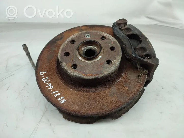 Volvo 440 Front wheel hub 