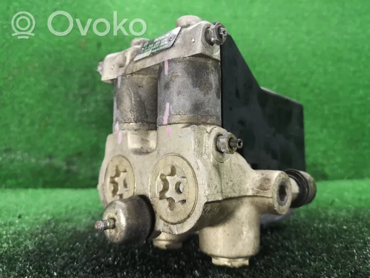 Mercedes-Benz 190 W201 ABS Pump 