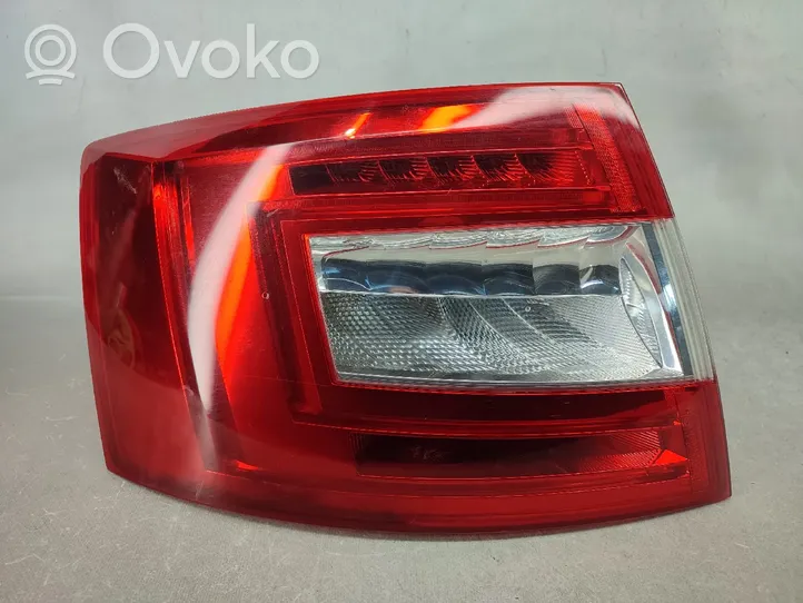 Skoda Octavia Mk3 (5E) Lampy tylnej klapy bagażnika 