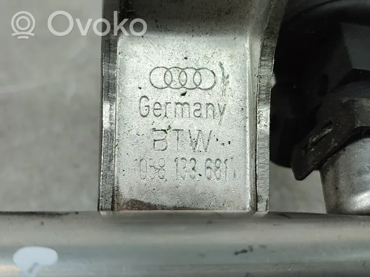 Audi A4 S4 B5 8D Linea principale tubo carburante 