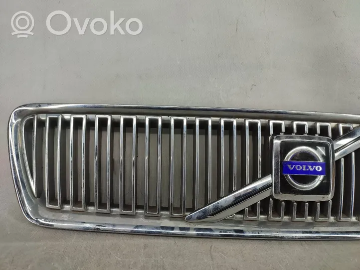 Volvo S40, V40 Etusäleikkö 