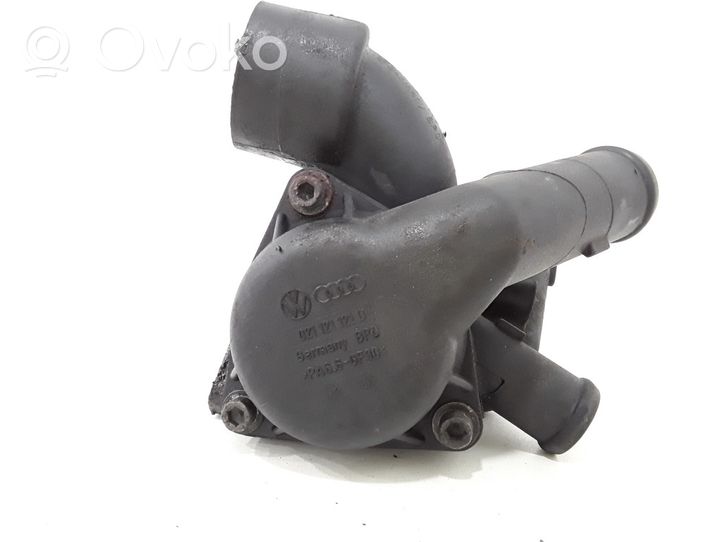 Volkswagen Sharan Termostaatin kotelo 021121121D