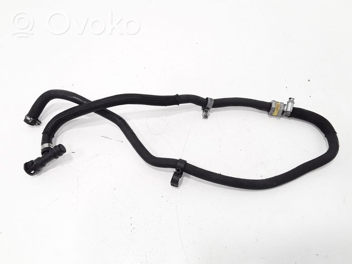 Volvo S40, V40 Fuel line pipe 