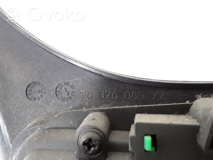 Citroen C5 Radion/GPS-laitteen pääyksikön kehys 9632608577