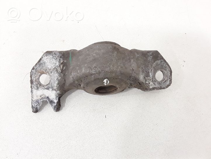 Opel Insignia A Front shock absorber mounting bracket 