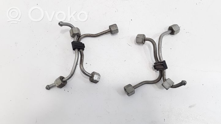 Peugeot 307 Fuel injector supply line/pipe 