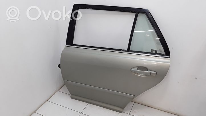 Toyota Avensis T250 Rear door 