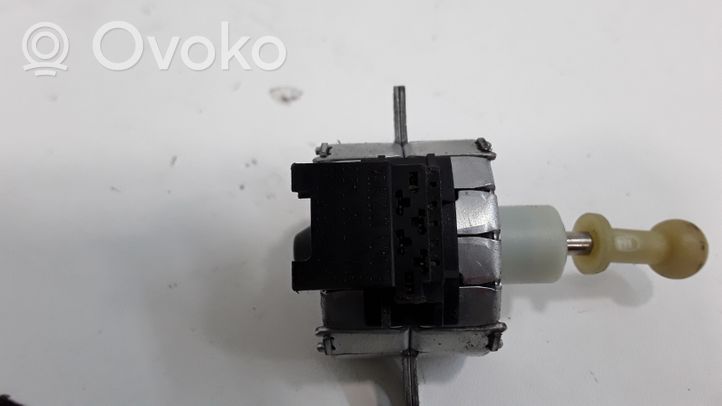 BMW 3 E90 E91 Headlight level adjustment motor 