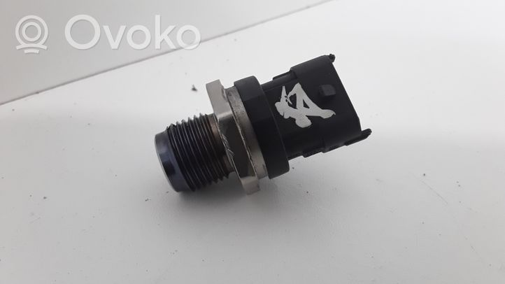 Volvo V70 Sensor de presión de combustible 