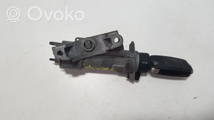 Volkswagen PASSAT Ignition lock 4B0905851A
