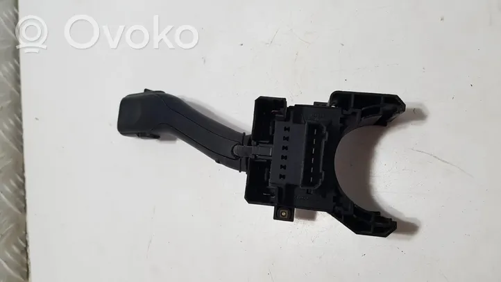 Volkswagen PASSAT Indicator stalk CZK0301202022