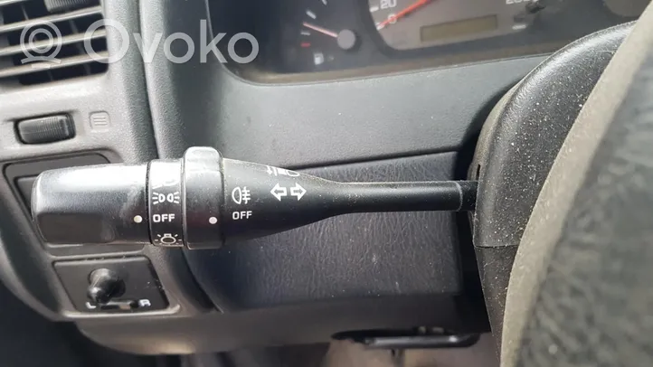 Nissan Almera Leva indicatori 