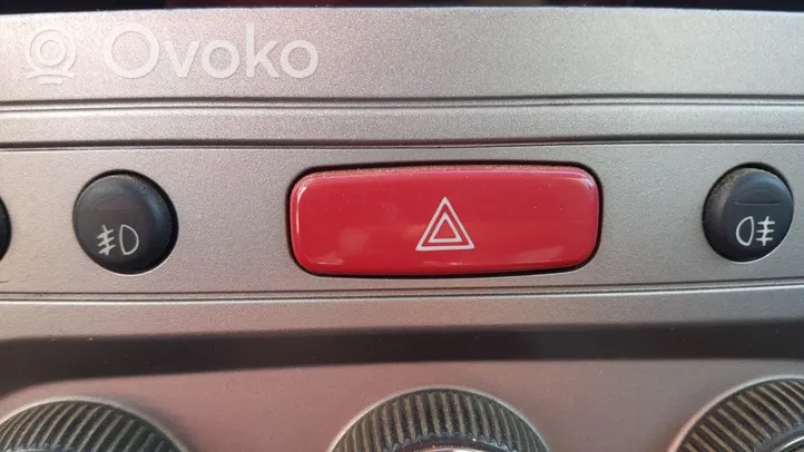 Alfa Romeo 166 Hazard light switch 