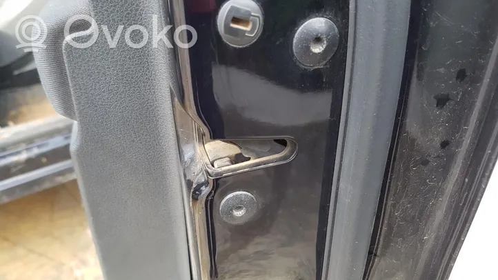 Volkswagen Tiguan Zamek drzwi przednich 
