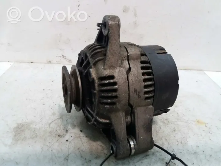 Peugeot 106 Generatore/alternatore 0120335007