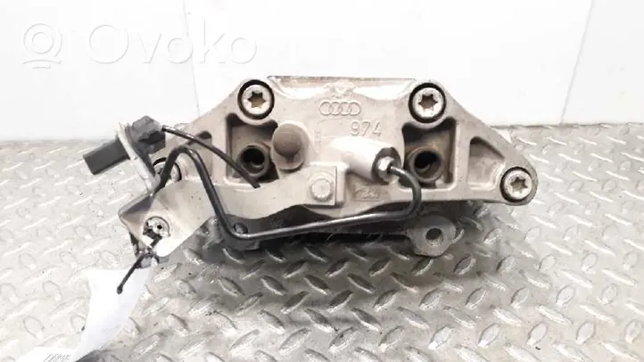 Audi A8 S8 D5 Pinza del freno anteriore 4F0615124