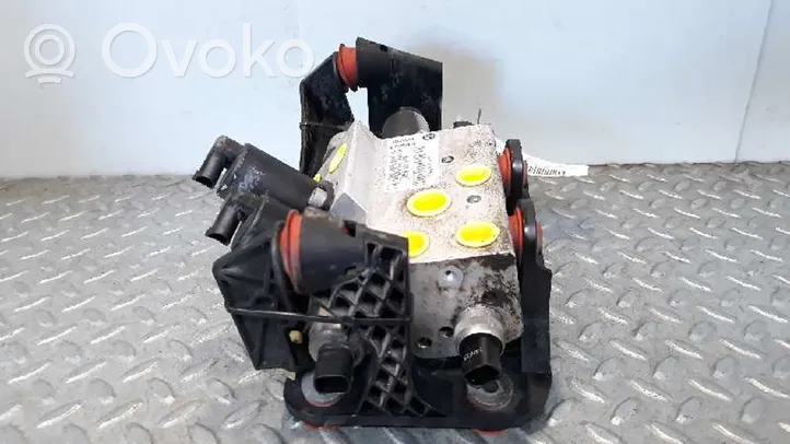 BMW 1 E81 E87 Compressore sospensioni pneumatiche VB675870406