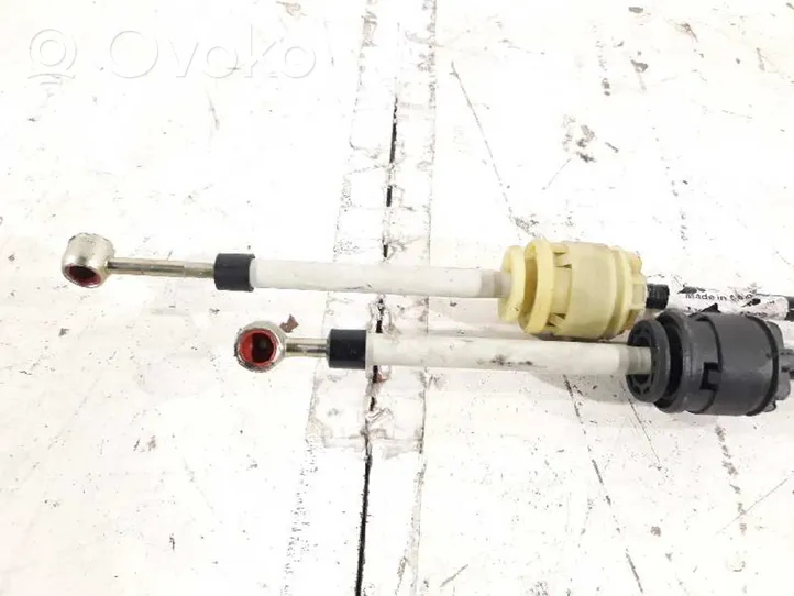 Volvo S40 Gear shift cable linkage 
