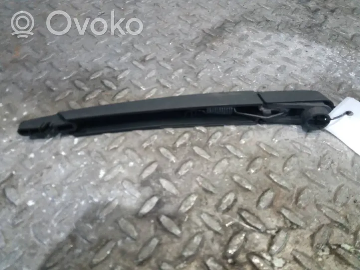 Citroen C3 Ramię wycieraczki szyby tylnej 80011247