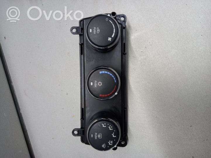 Dodge Grand Caravan Przełącznik / Włącznik nawiewu dmuchawy P55111801AG