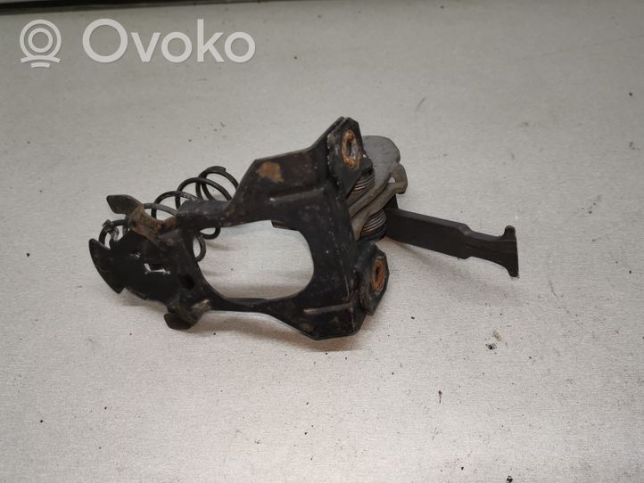 Mercedes-Benz E W210 Poignée, déverrouillage du capot moteur A2108870727