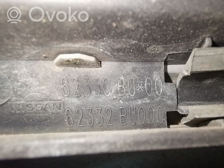 Nissan Almera Tino Grotelės viršutinės 62332BU000