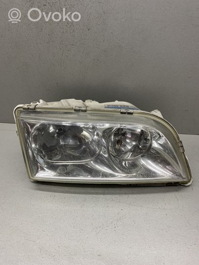 Volvo S40, V40 Lampa przednia 14909000