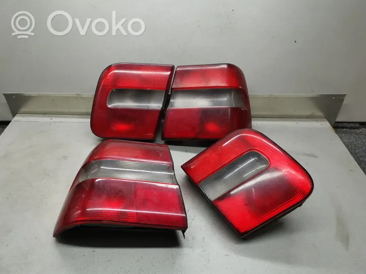 Volvo S70  V70  V70 XC Set di luci posteriori 9151480