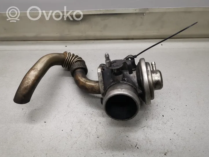 Volkswagen Golf IV Soupape vanne EGR 038131501E