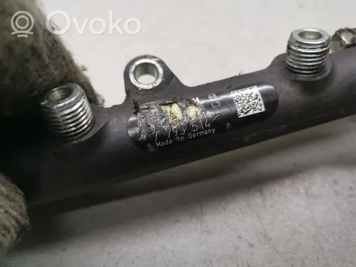 BMW 7 E65 E66 Kraftstoffverteiler Einspritzleiste Verteilerrohr 7795514