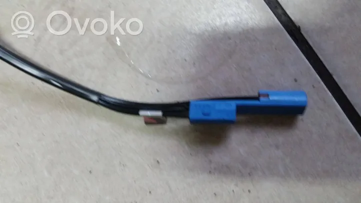 Opel Signum Radio antena 013105072