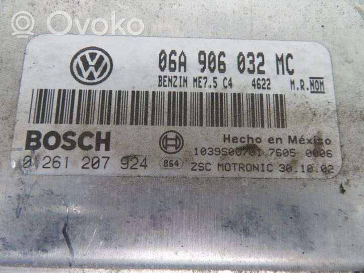 Volkswagen Bora Calculateur moteur ECU 0261207924