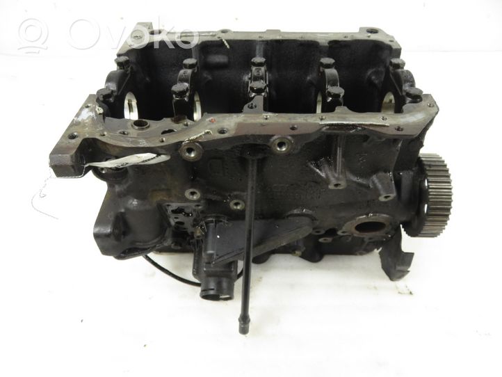 Volkswagen PASSAT B5 Engine block 