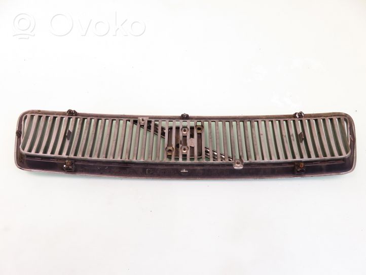 Volvo S40, V40 Front grill 