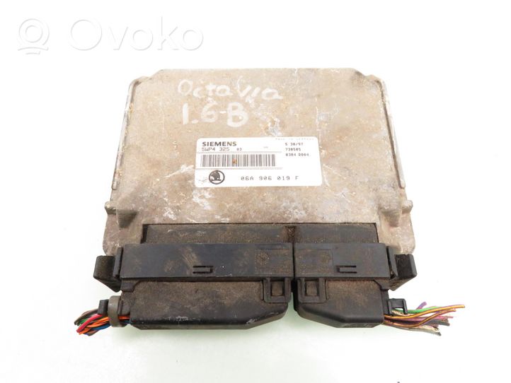 Skoda Octavia Mk1 (1U) Sterownik / Moduł ECU 5WP4325