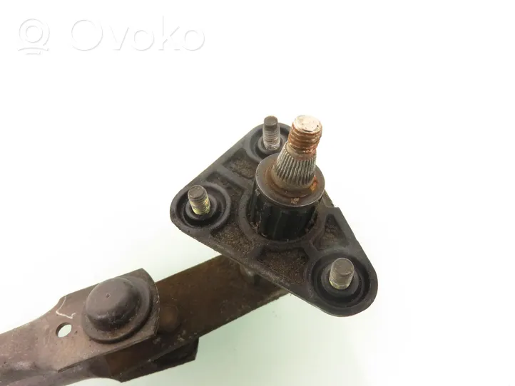 Volvo S40, V40 Front wiper linkage 