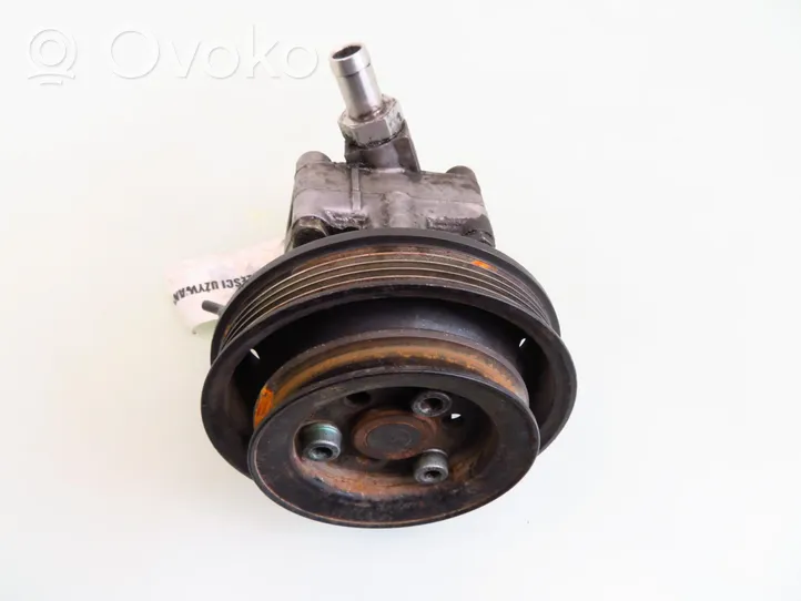 Audi A4 S4 B5 8D Vairo stiprintuvo siurblys 8D0145156