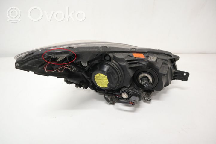 Subaru Impreza IV Lampa przednia P9934L