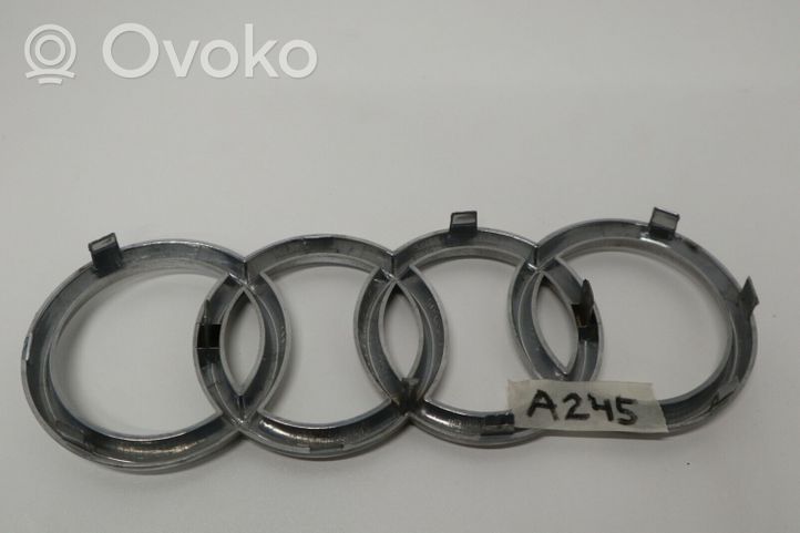 Audi A3 S3 A3 Sportback 8P Mostrina con logo/emblema della casa automobilistica 8P0853605