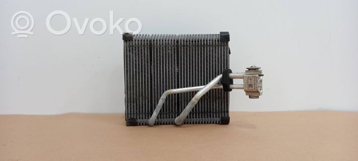 Volkswagen Touareg II Air conditioning (A/C) radiator (interior) 7P0820101A