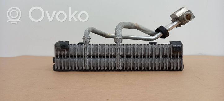 Volkswagen Touareg II Air conditioning (A/C) radiator (interior) 7P0820101A