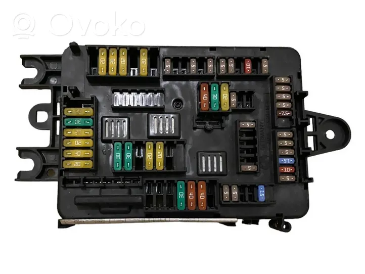 BMW M4 F82 F83 Fuse module 9389070