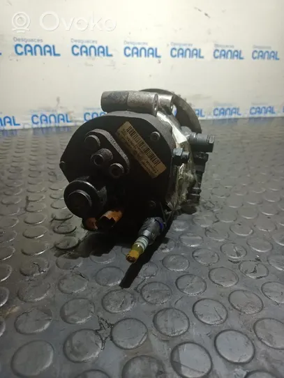 Renault Clio II Fuel injection high pressure pump 