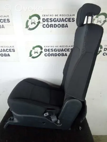 KIA Carens III Rear seat 